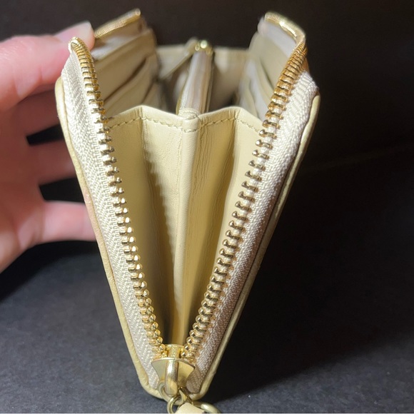 Coach Poppy Continental Wallet - Picture 11 of 16